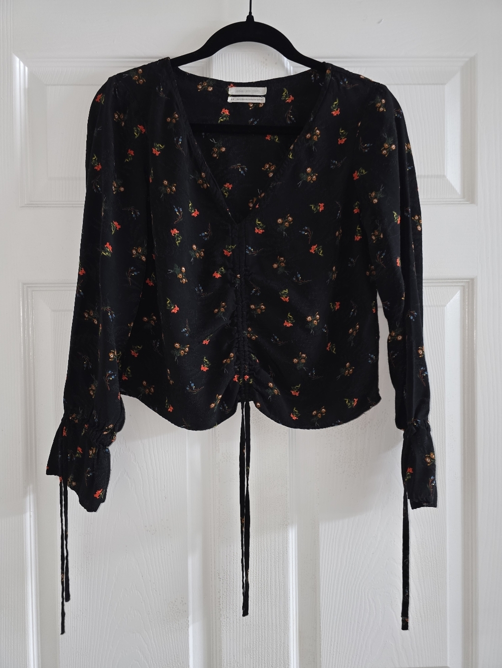 Moving Sale! { Urban Outfitters Crop Top With Adjustable Bust Drawstring Size S